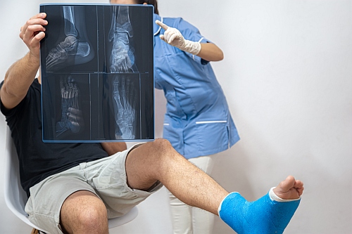 correct diagnosis of sports injuries is essential for treatment